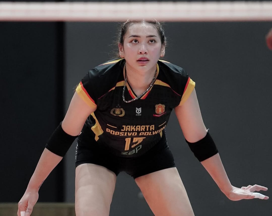 Yolla Yuliana, pevoli yang bermain sebagai middle blocker mulai berlatih dengan Popsivo Polwan.