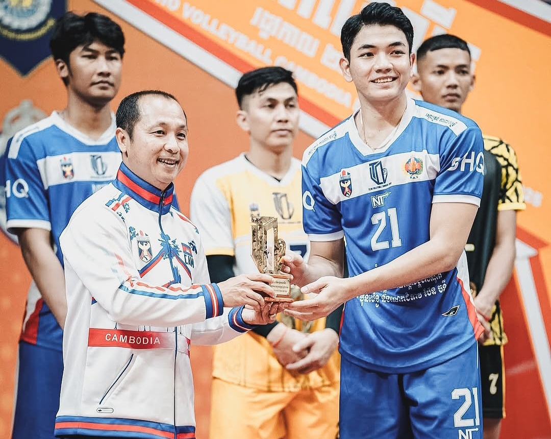 Luvi Febrian Nugraha, MVP Liga Voli Kamboja