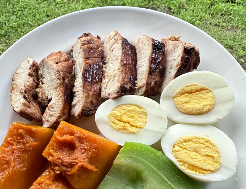 Ilustrasi makanan sehat untuk diet.