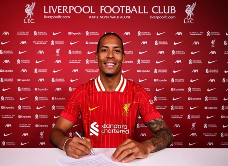 Virgil van Dijk resmi perpanjang kontrak hingga 2027.