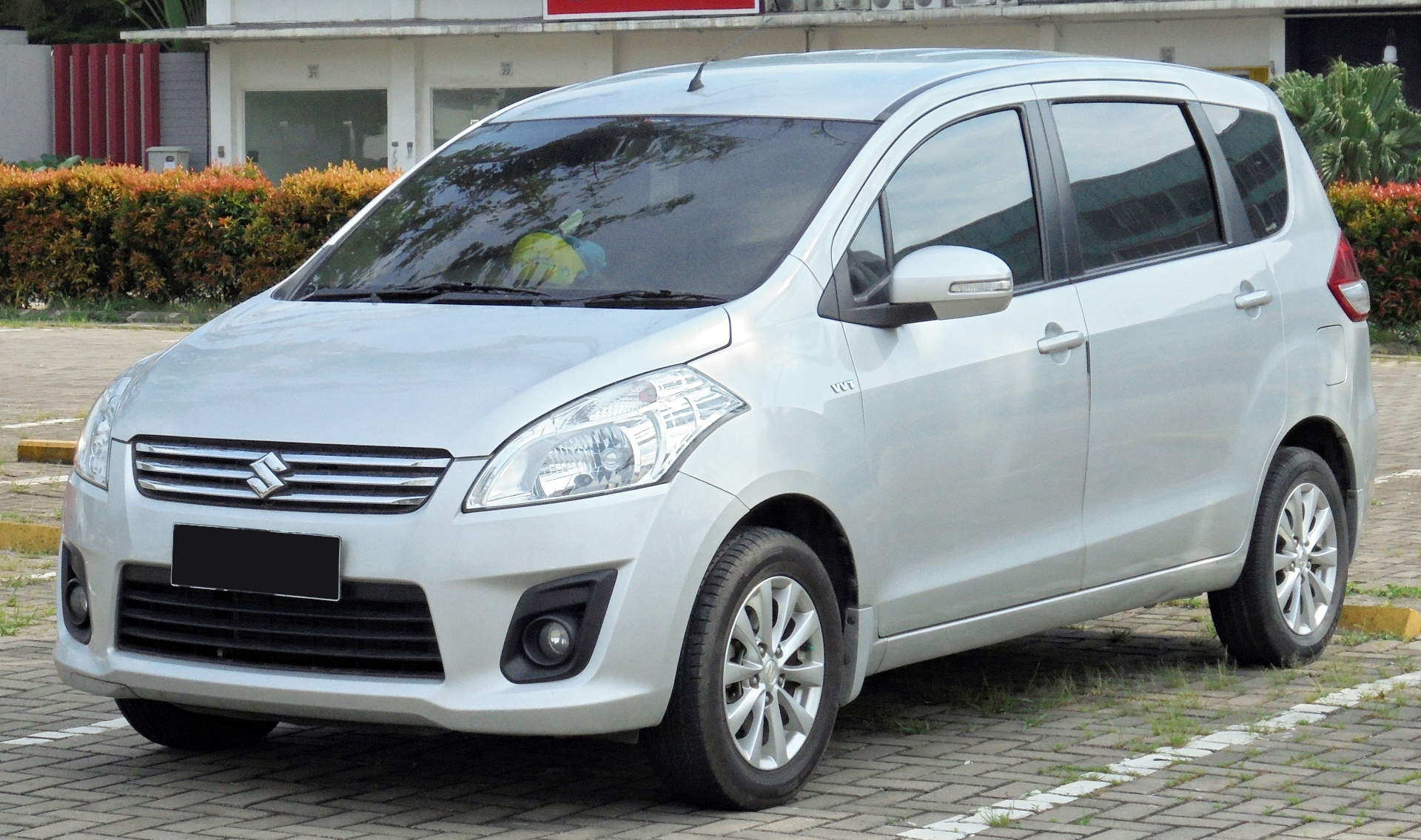 Suzuki Ertiga generasi pertama masih diburu.