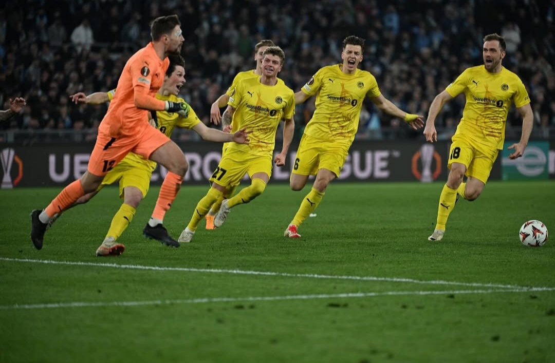 Para pemain FK Bodo/Glimt selebrasi usia lolos Semifinal Liga Europa.