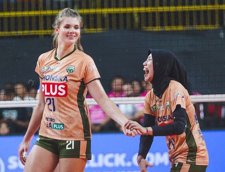Hanna Davyskiba rekan Megawati hangestri di Gresik Petrokimia tampil cukup bagus saat lawan Jakarta Electric PLN di final four Proliga 2025 seri Semarang.