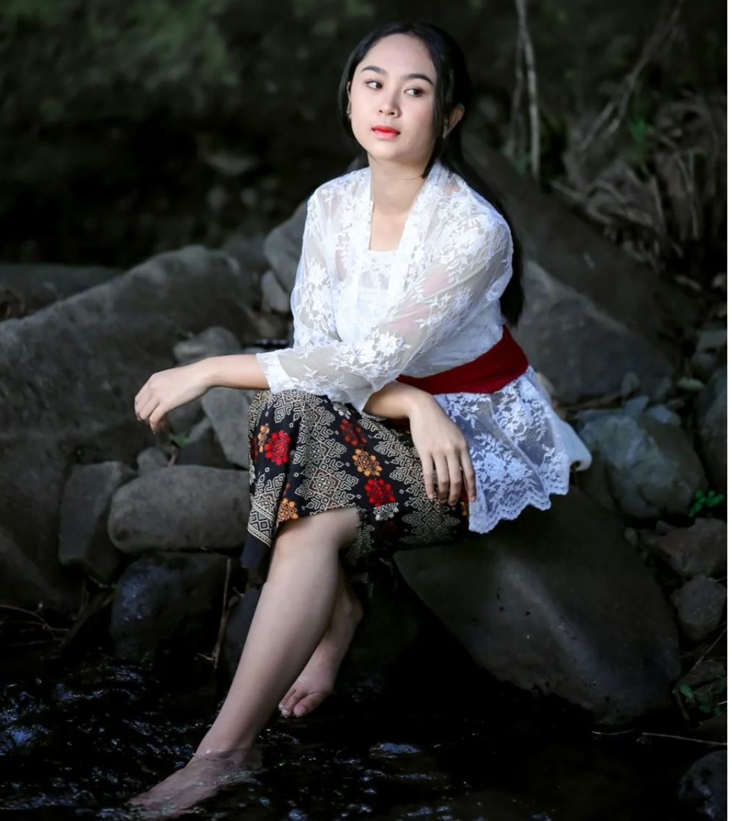 Ilustrasi kebaya.