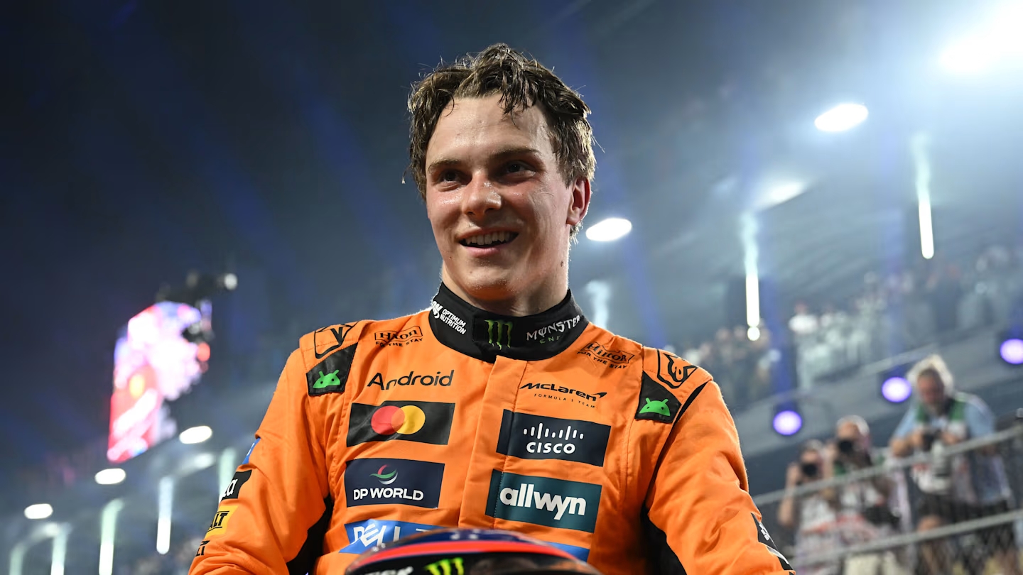 Oscar Piastri bersinar bersama McLaren di F1 musim ini.