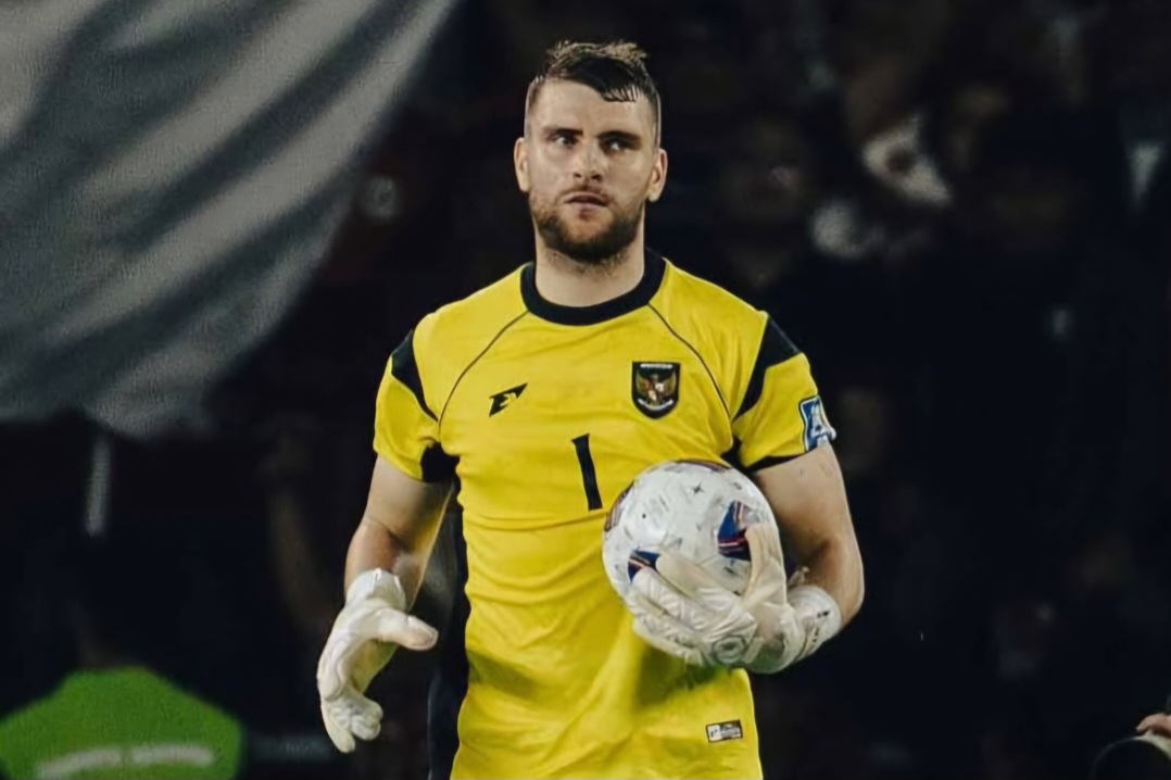Maarten Paes kiper Timnas Indonesia.