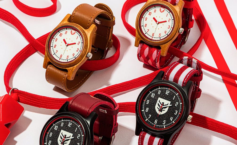 Jam tangan kolaborasi Woodka dengan Timnas Indonesia.
