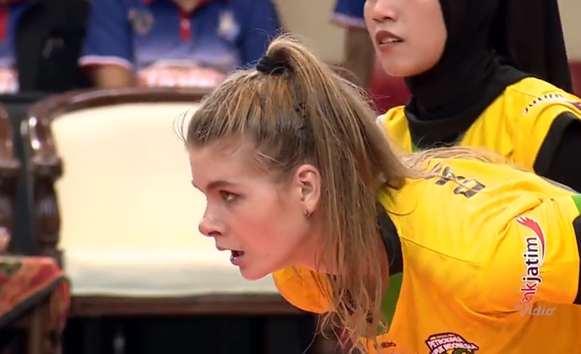 Hanna Davyzkiba dkk menang 3-1.