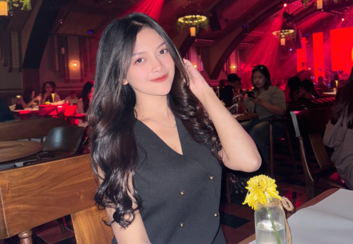 Agasta Riksa, model multitalenta asal Magetan.