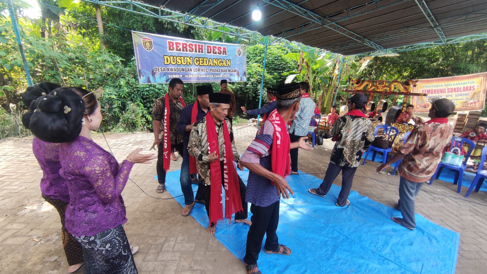 GAMBYONG: Tradisi dengan melibatkan pelaku seni lokal dilakukan warga secara turun-temurun setiap nyadran atau bersih dusun.