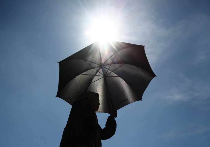 Ilustrasi cuaca panas terik di musim pancaroba.