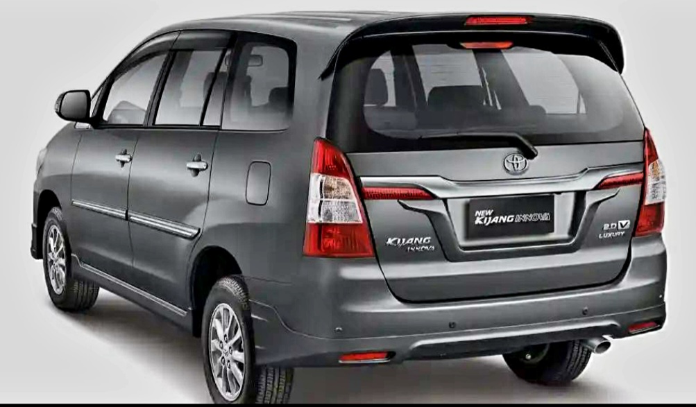 Kijang Innova bensin tetap menjadi pilihan dibanding varian diesel yang harga bekasnya masih mahal.