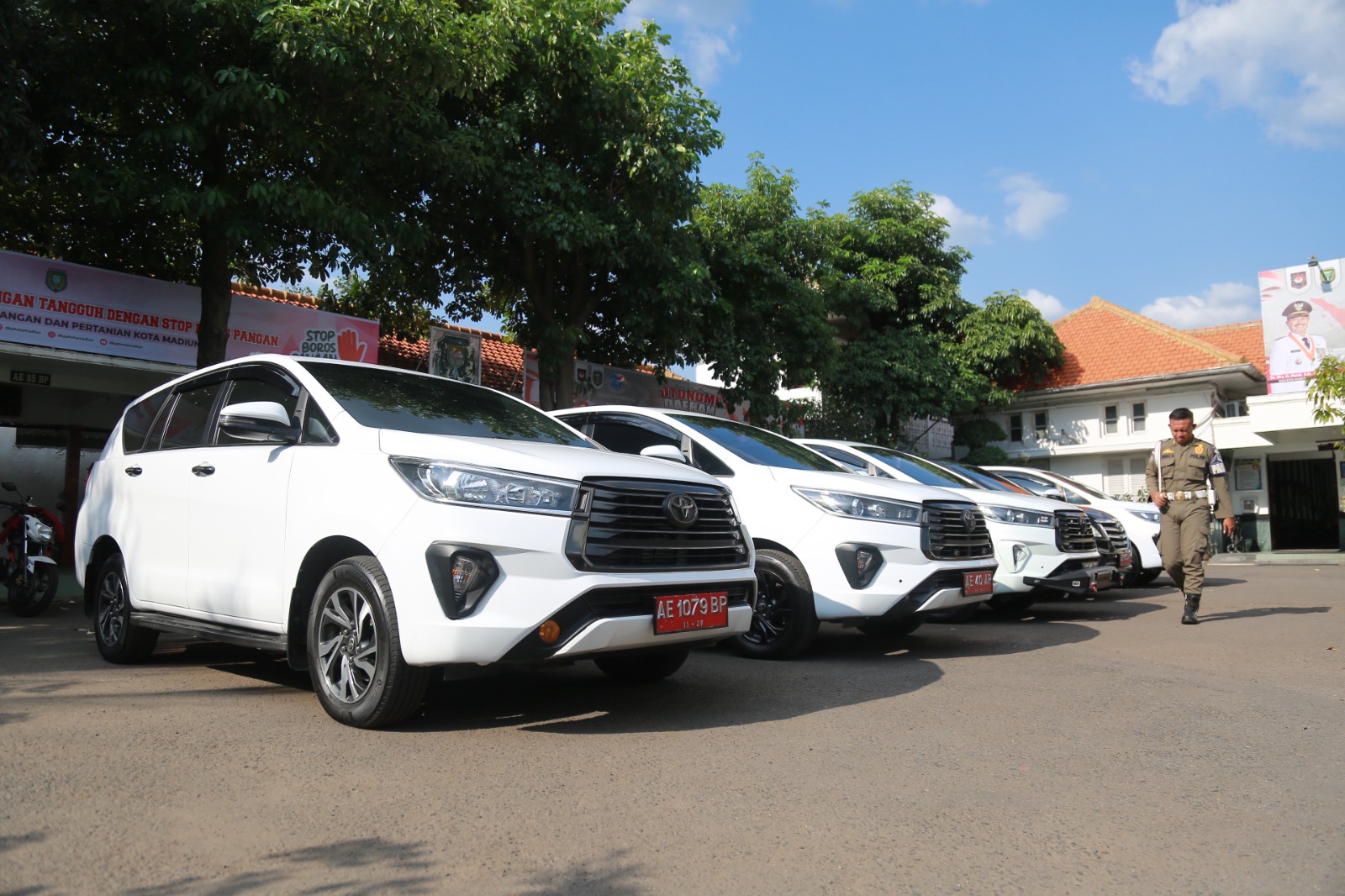 Seluruh kendaraan dinas yang menjadi aset Pemkot Madiun bakal diasuransikan untuk menghindari masalah kerusakan. FOTO: BAGAS BIMANTARA/RADAR MADIUN