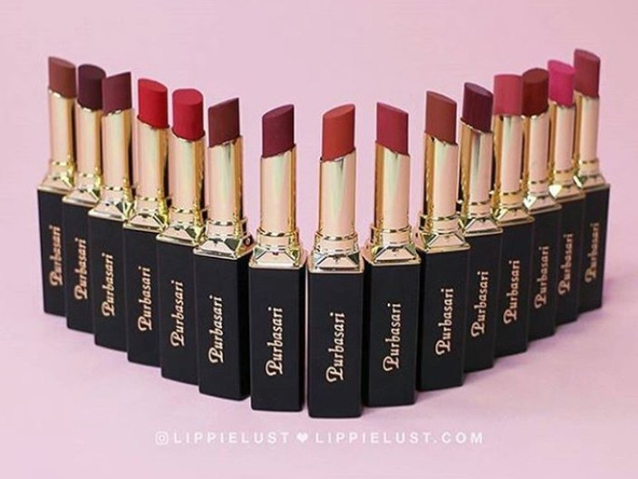 Ilustrasi rekomendasi lipstik matte Purbasari terbaik.