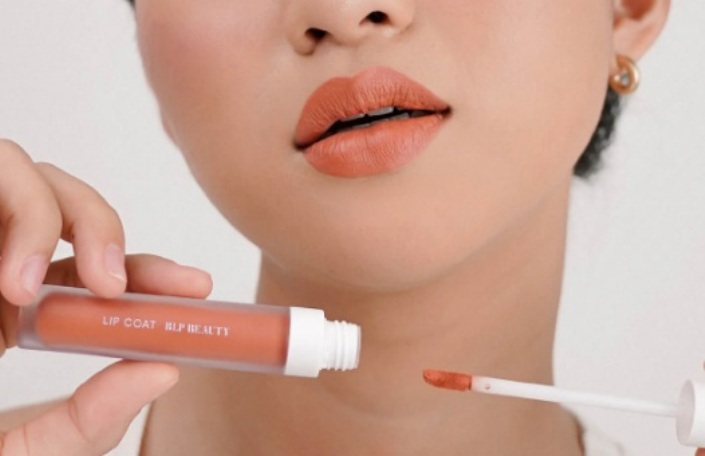 ilustrasi lipstik BLP untuk kulit sawo matang dan bibir hitam.