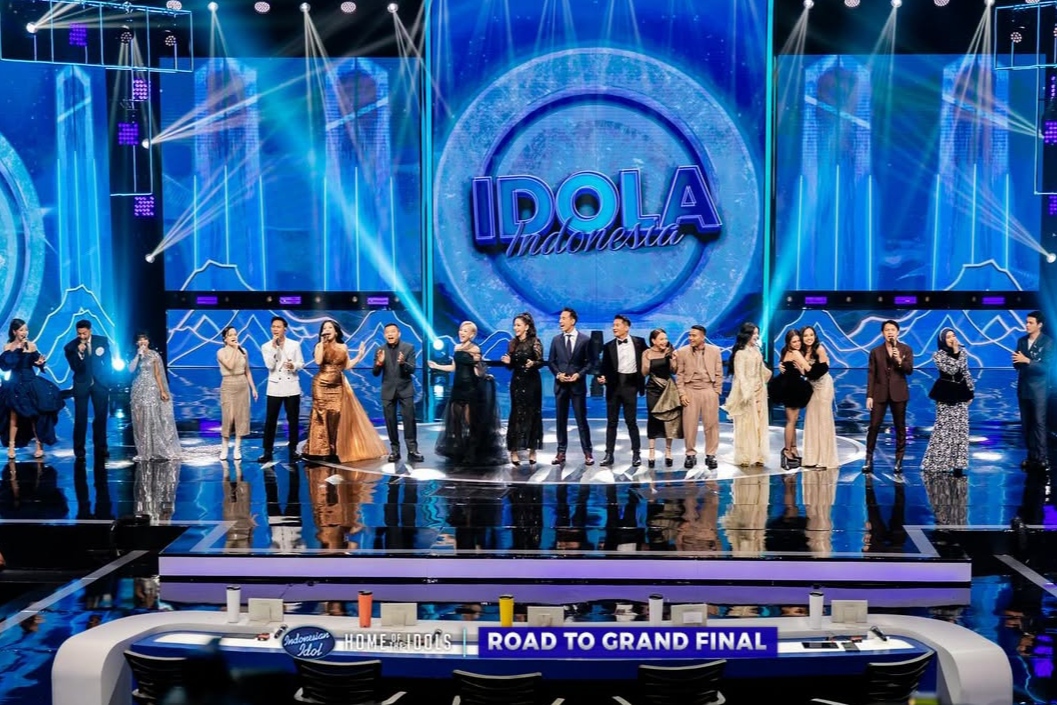 Kemeriahan panggung Road to Grand Final Indonesian Idol 2025.