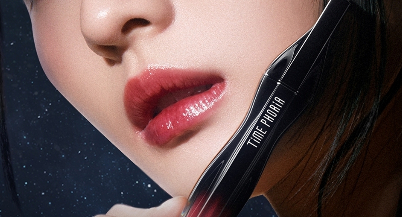 Ilustrasi warna lipstik Time Phoria Stellar Dust Lip Stain.