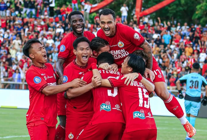 Semen Padang ditahan Persik 1-1.