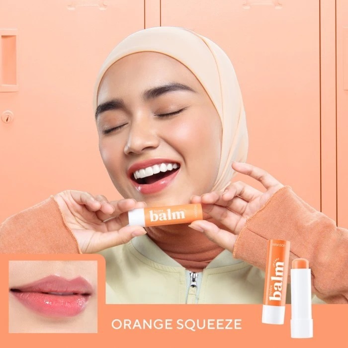 Ilustrasi lip balm Wardah yang mampu cerahkan bibir hitam dan kering.