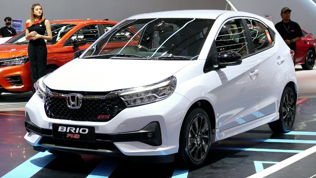 Tipe terbaik Honda Brio 2025 jatuh pada RS CVT Urbanite Edition.
