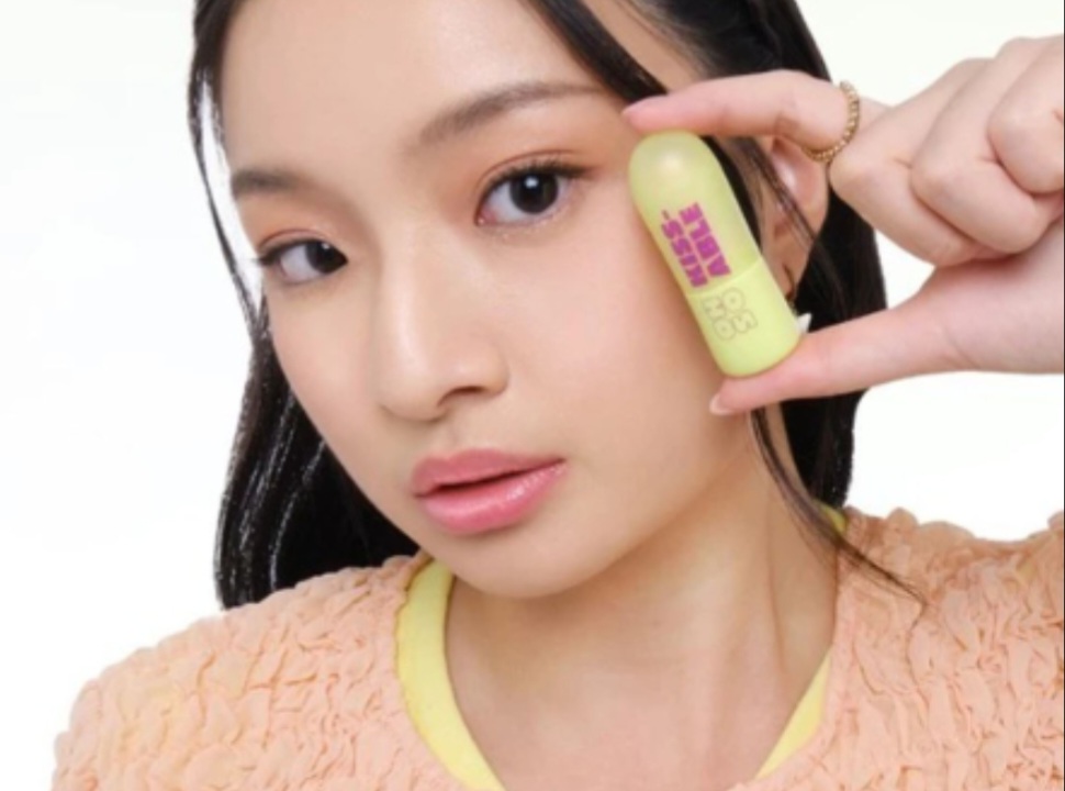 Ilustrasi rekomendasi lip balm Emina terbaik.