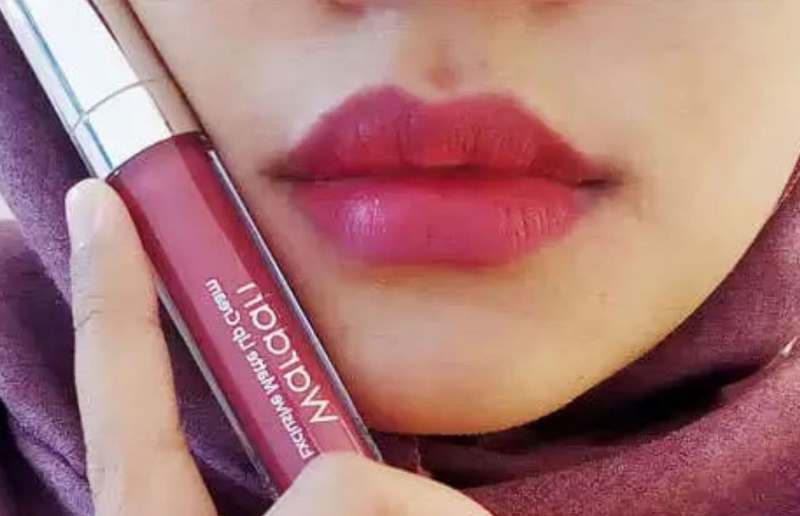 Ilustrasi rekomendasi warna lipstik Wardah Exclusive Matte Lip cream.