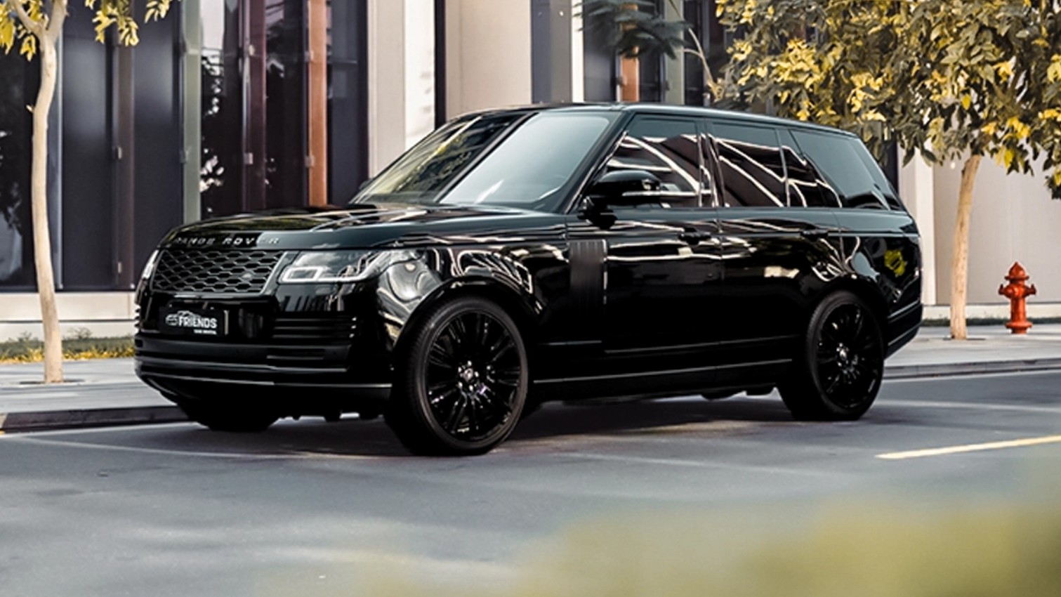 Megahnya tampilan Range Rover Vogue 2025.