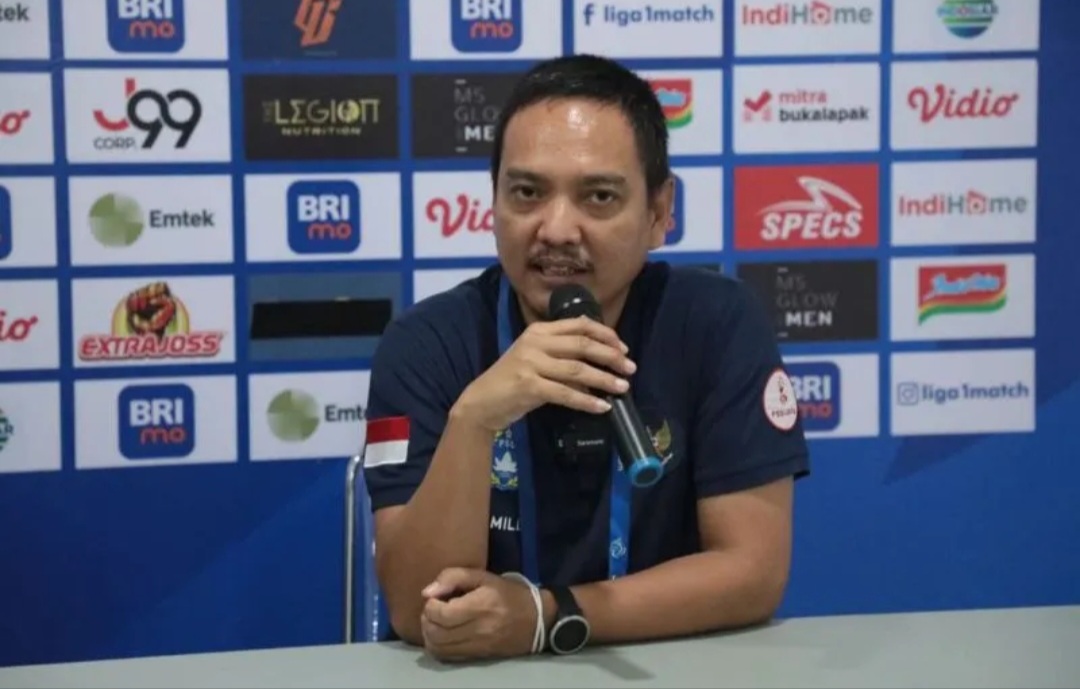 Yoyok Sukawi minta maaf atas degradasi PSIS ke Liga 2 dan mengaku bertanggung jawab penuh.