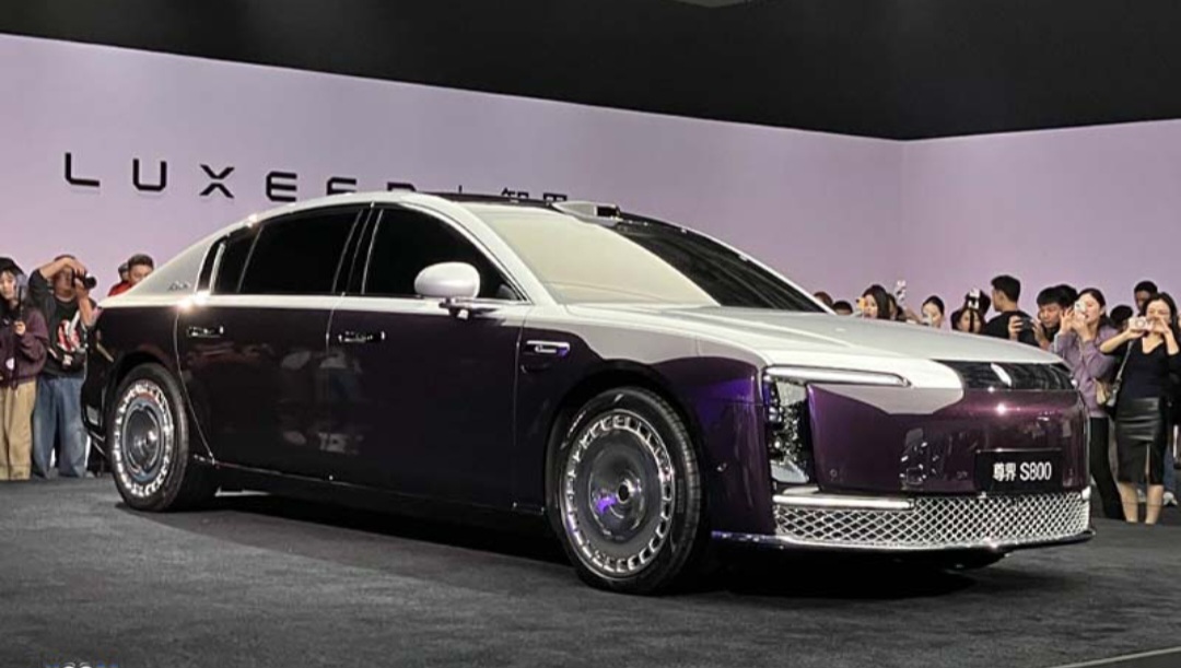 Maextro S800 resmi meluncur 30 Mei! Sedan mewah Huawei ini tantang Maybach S-Class.