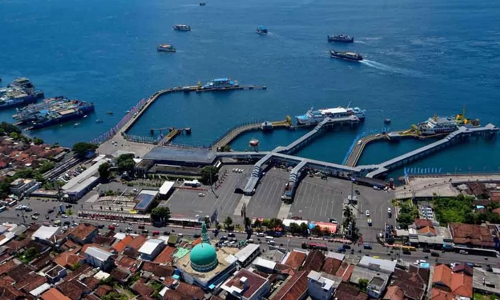 Pelabuhan Pelabuhan Ketapang dari Banyuwangi ke Gilimanuk, Bali.