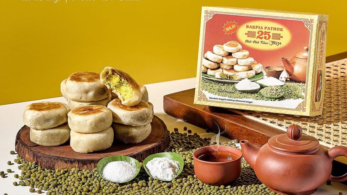 Bakpia jadi salah satu oleh-oleh khas Jogja.
