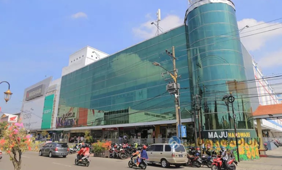 Plaza Madiun, salah satu pusat perbelanjaan di Kota Madiun yang berada di kawasan PSC dan PRC.