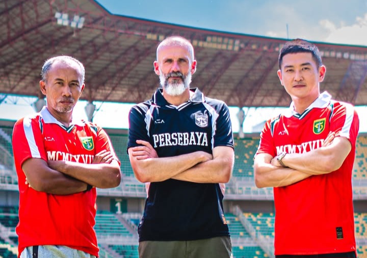 Eduardo Perez bersama Uston Nawawi dan Shin Sang Gyu.