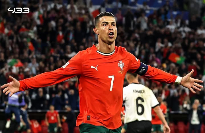 Ronaldo cetak satu gol tadi malam.