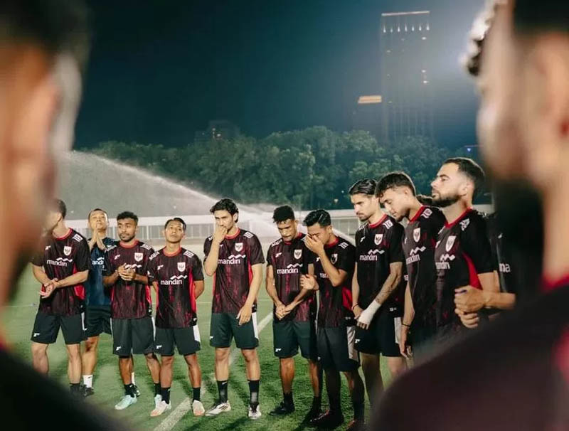 Sesi latihan Timnas Indonesia jelang laga kontra Tiongkok di SUGBK.