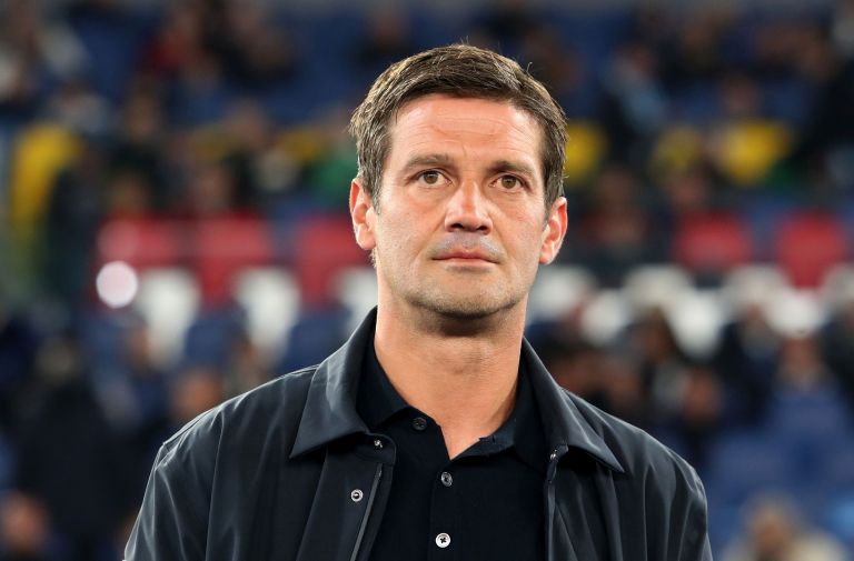 Cristian Chivu digaet sebagai pelatih baru Inter Milan menggantikan Inzaghi.