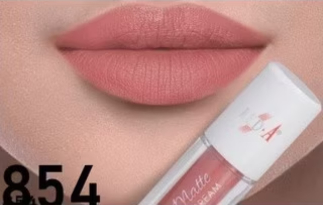 Ilustrasi rekomendasi warna lipstik Red A.