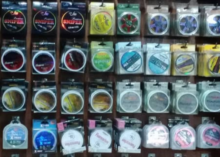 Berbagai jenis senar pancing kuat dan banyak diminati sobat mancinger.