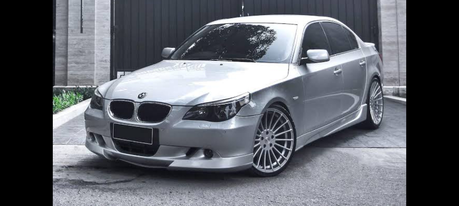 Mobil bekas BMW Seri 5 E60 tahun 2007, harga kisaran Rp 200 juta.
