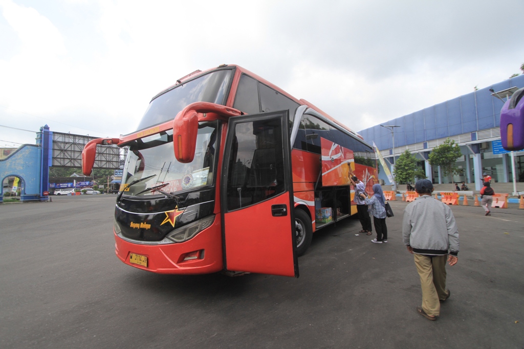 LIBURAN BERAKHIR: Suasana Terminal Maospati di hari terakhir libur panjang Iduladha.