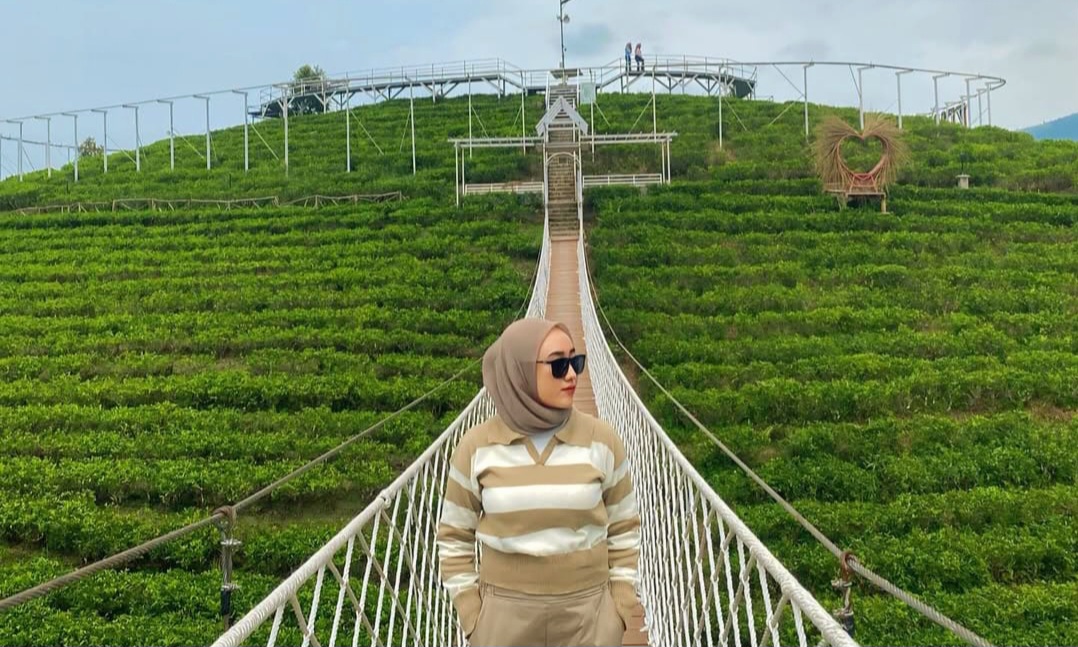 Empat tempat hits di Desa Kemuning Karanganyar yang wajib dikunjungi, salah satunya Sky Hills.