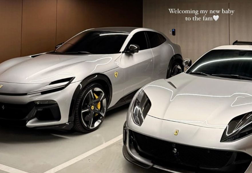 Koleksi mobil mewah Ferrari milik Lisa BLACKPINK.