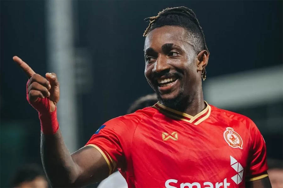 Ibeh Ofufu dikabarkan merapat ke Semen Padang. Status pemain asing asal Nigeria ini bebas transfers usai memutus kontrak dengan klub raksasa di Liga Kamboja.