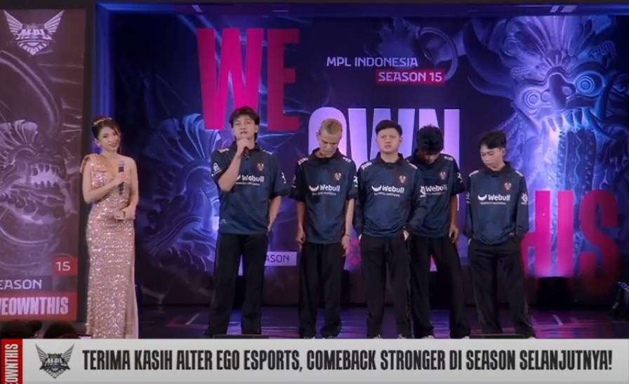 Nino, kapten Alter Ego mengucapkan permohonan maaf dan terima kasih kepada para pendukung AE usai kalah 0-3 dari Geek di playoff MPL ID Season 15, Jumat 13 Juni 2025.