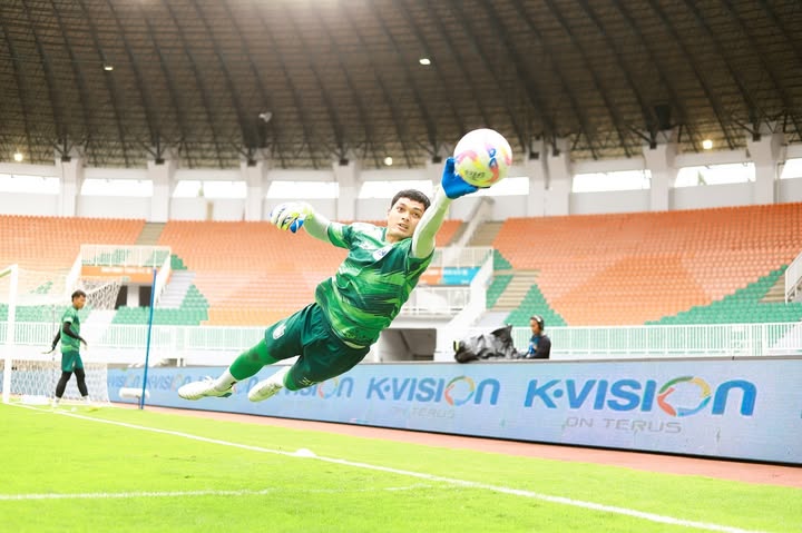 Adi Satryo resmi gabung Arema.