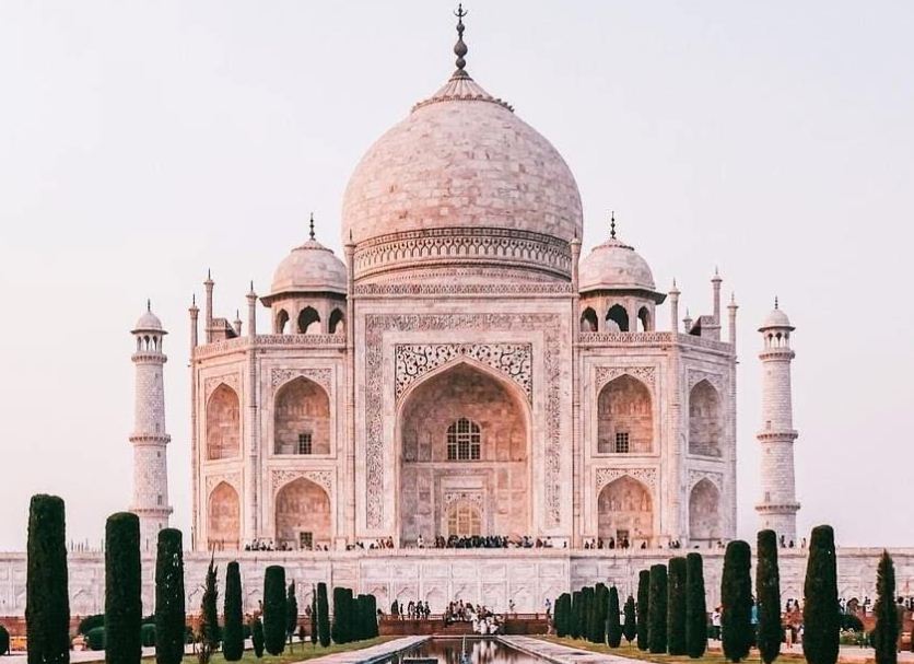 Taj Mahal jadi salah satu destinasi wisata unggulan di India.