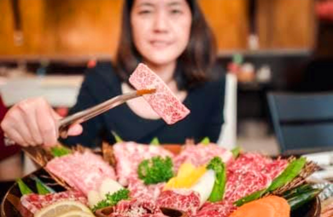 Nikmati serunya makan grill dan suki di Kota Madiun.