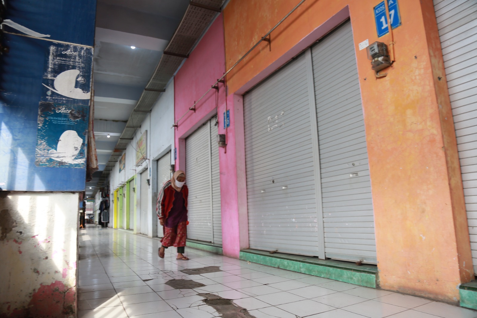 Wali Kota Maidi akan tarik kios yang dibiarkan tutup. Proses lelang disiapkan agar kios kembali aktif dan dimanfaatkan warga. FOTO: BAGAS BIMANTARA/RADAR MADIUN