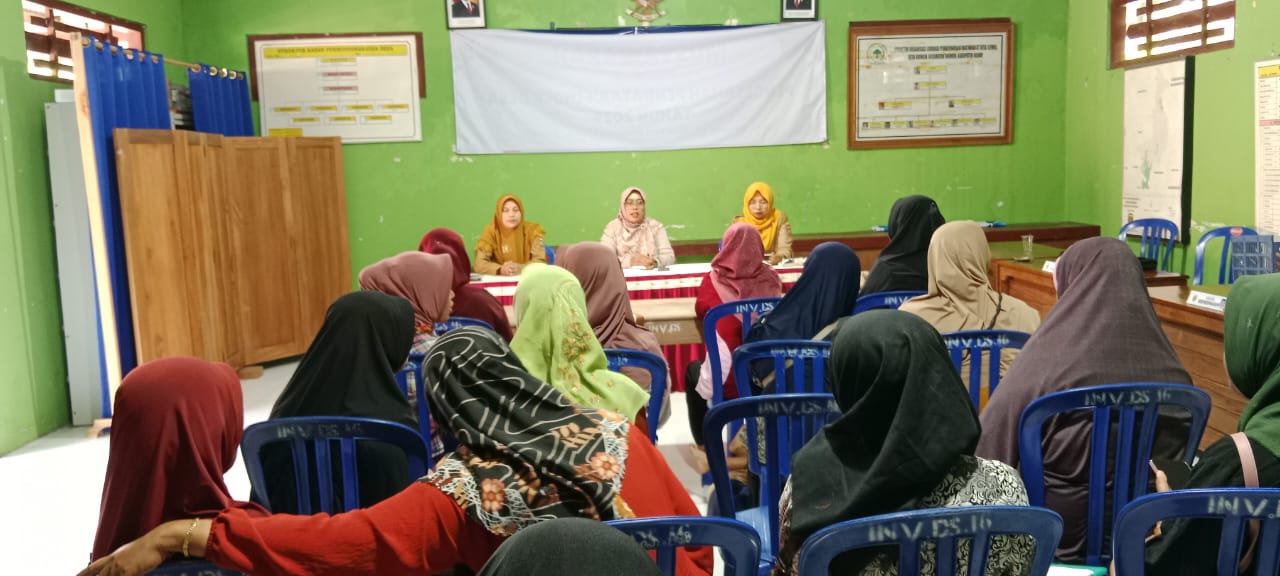 Pemdes Bringin beri insentif Rp1,6 juta untuk 16 KPM.