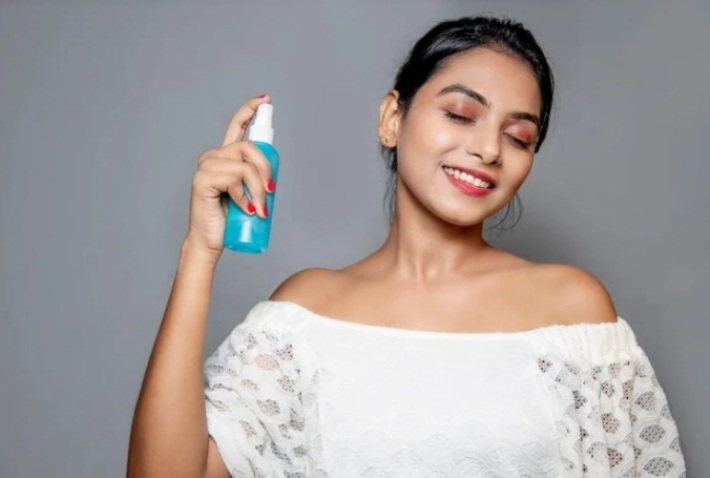 Ilustrasi rekomendasi setting spray non alkohol.